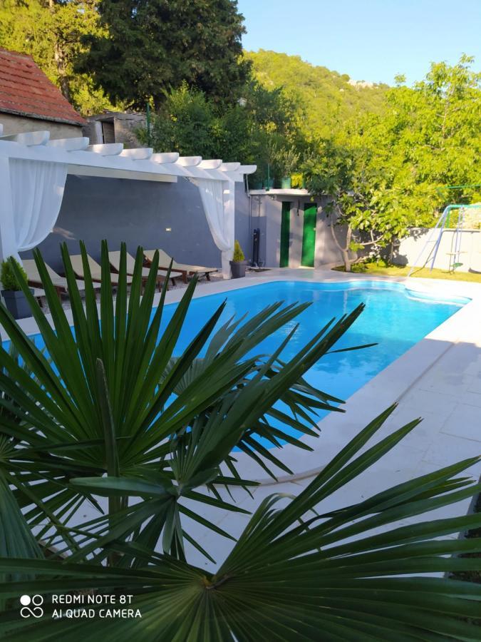 Holiday Home Zezevica - Heated Pool Šestanovac Eksteriør bilde