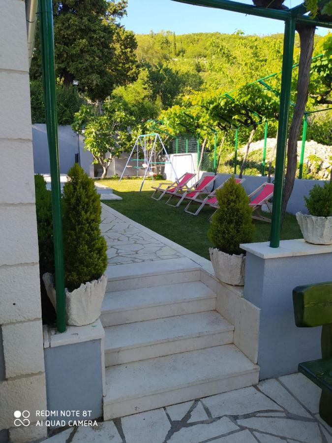 Holiday Home Zezevica - Heated Pool Šestanovac Eksteriør bilde
