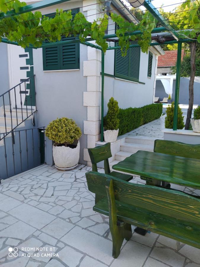 Holiday Home Zezevica - Heated Pool Šestanovac Eksteriør bilde